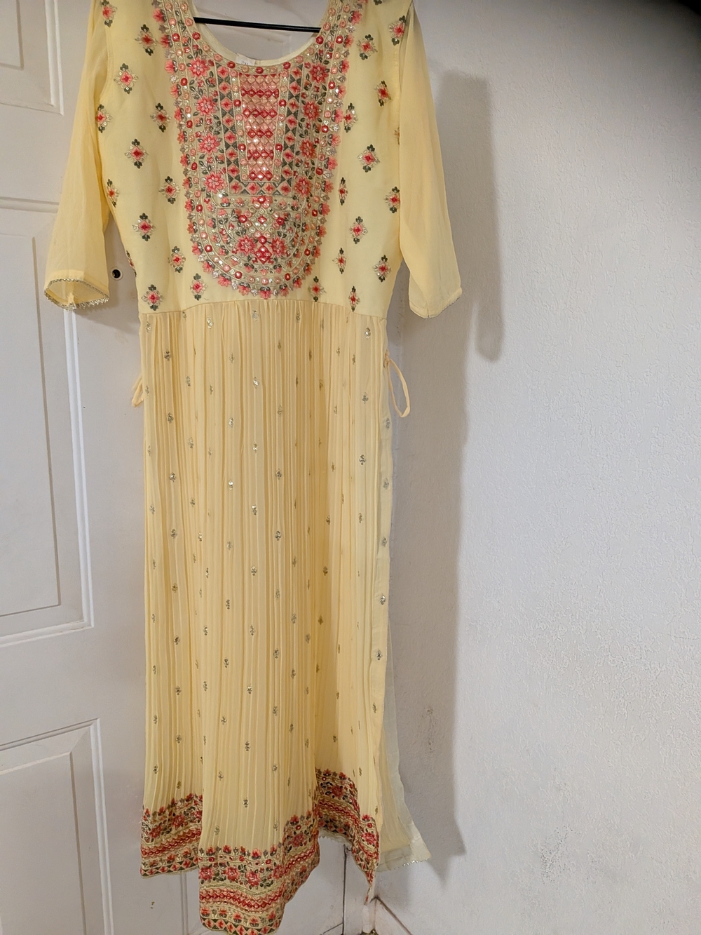 Light Yellow Embroidered Long Sleeve Dress with Floral Accents